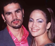 結婚4回＆婚約6回のセクシー歌姫「本当に愛されたことない」と切ない告白も…元夫から「問題は君だ」と特大ブーメラン