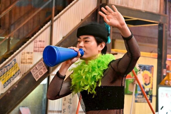  久部。『もしがく』4話場面写真（C)フジテレビ