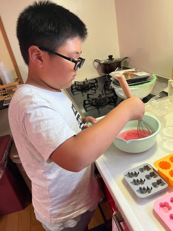  なんと、スイーツもつくっちゃう