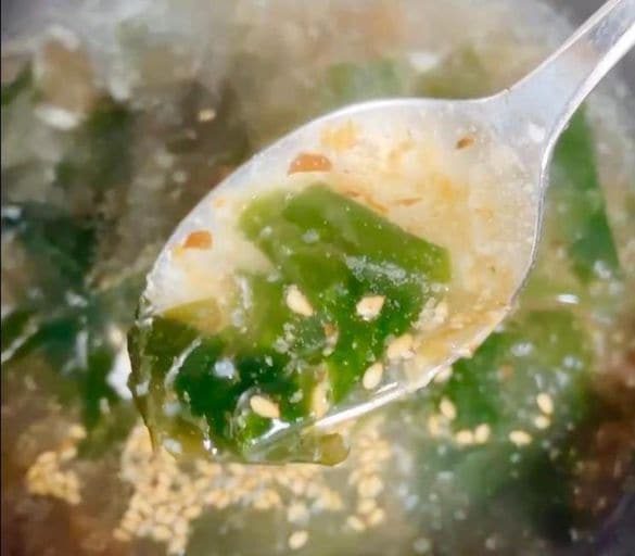 コクうま腸活わかめスープ・作り方2