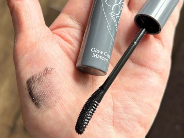 セザンヌ グロウコートマスカラ シアーブラック