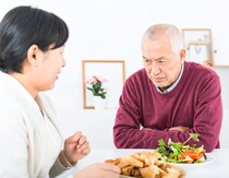 同居の義父「便が全然でえへんわ…」→遠回しに“◯◯のダメ出し”をしてくる義父がイラつく！