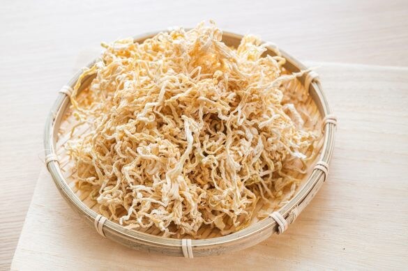  乾燥した切り干し大根