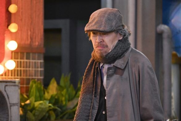  浅野和之。『もしがく』5話場面写真（C)フジテレビ