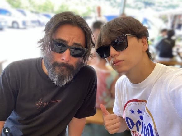 「ヒゲすごい」「海賊みたい」最近の風貌が話題の42歳俳優が明かした“ヒゲを生やした理由”