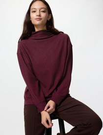 ユニクロ店員が教える「本当に使える冬用トップス」3選。コスパ最高の本命は“ニット見えフリース”｜ユニクロ感謝祭で買いたいもの