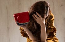 夫の不倫で離婚。全財産6万5千円で家もない専業主婦が、選んだ道とは？／結婚人気記事BEST