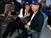 ドジャース帽着用でひと波乱のヘンリー王子夫妻。仲良く野球観戦し円満アピールも…結婚に反対していた“身近な人物”が判明