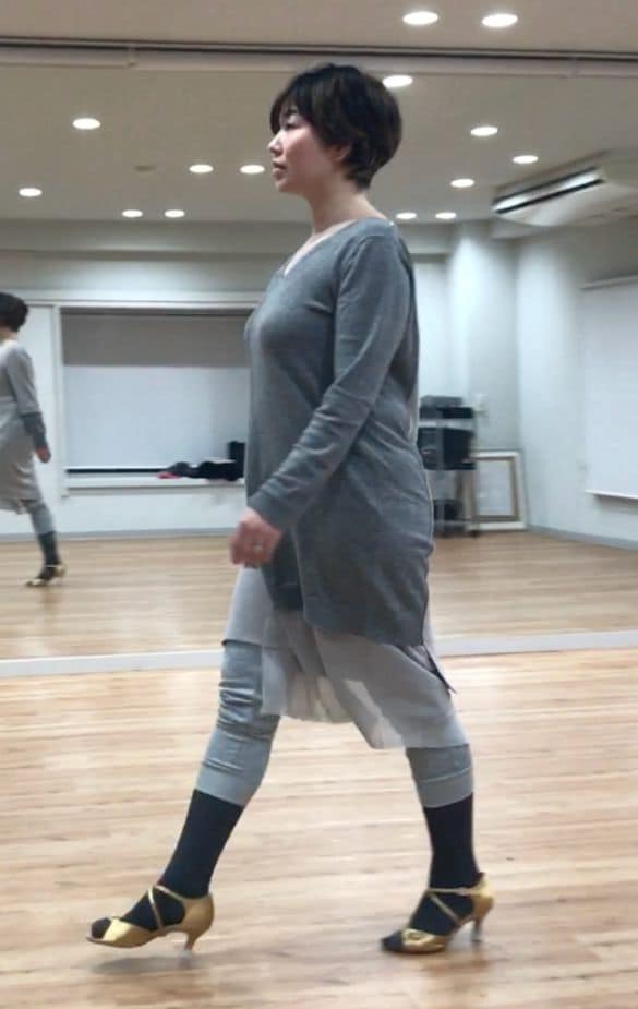 42歳頃の池田さん。ウォーキンングレッスンで知った姿勢の悪さ