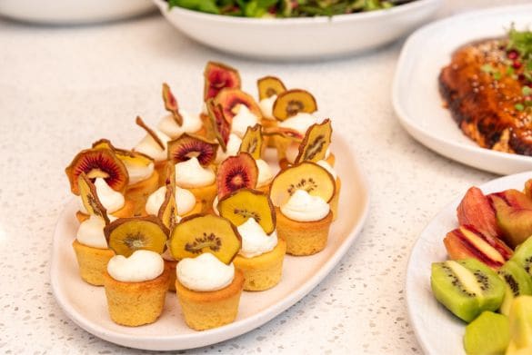 本場の食文化に驚き…「皮ごと食べる人も珍しくない」ニュージーランドで聞いた“キウイを最高に楽しむ方法”