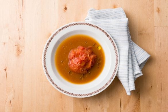  「丸ごとトマトのみそ汁」（本書P69より）