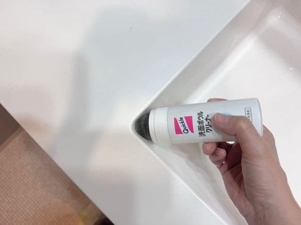 角部分にフィットするスポンジ