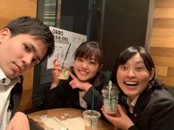  同期とともに研修を受けていた入社直後の田村さん