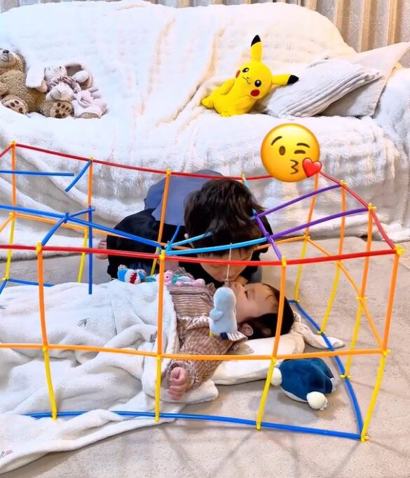  チョコちゃんのことが好きすぎて“チュッ”とキスするココア兄