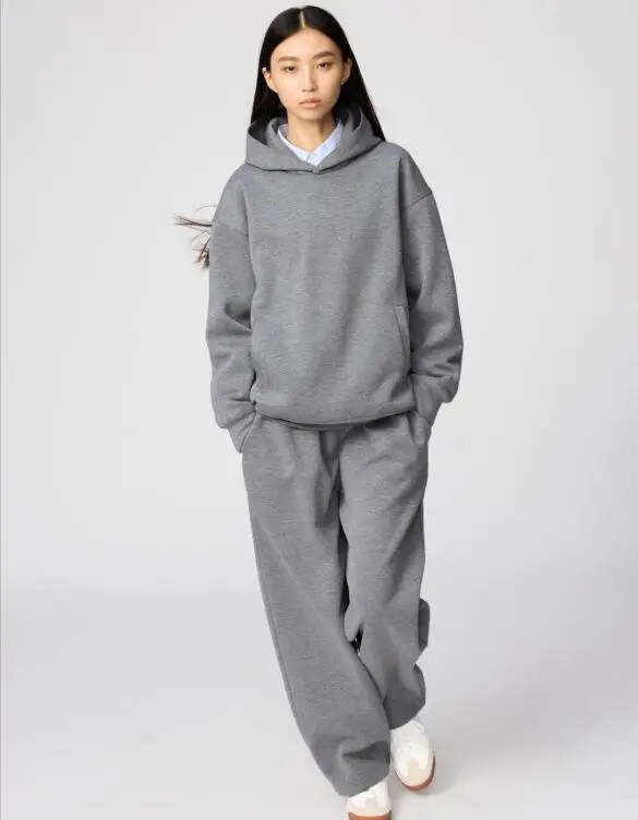  ユニクロ「スウェットワイドパンツ（男女兼用）」※写真はユニクロ公式サイトより（以下同）