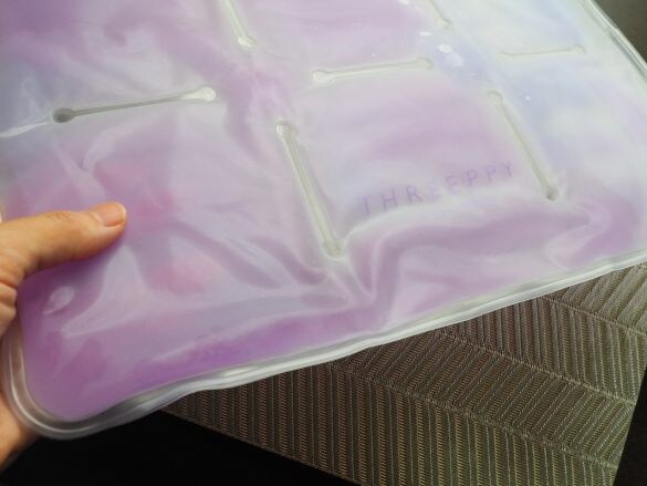 保冷剤マット　パープル８