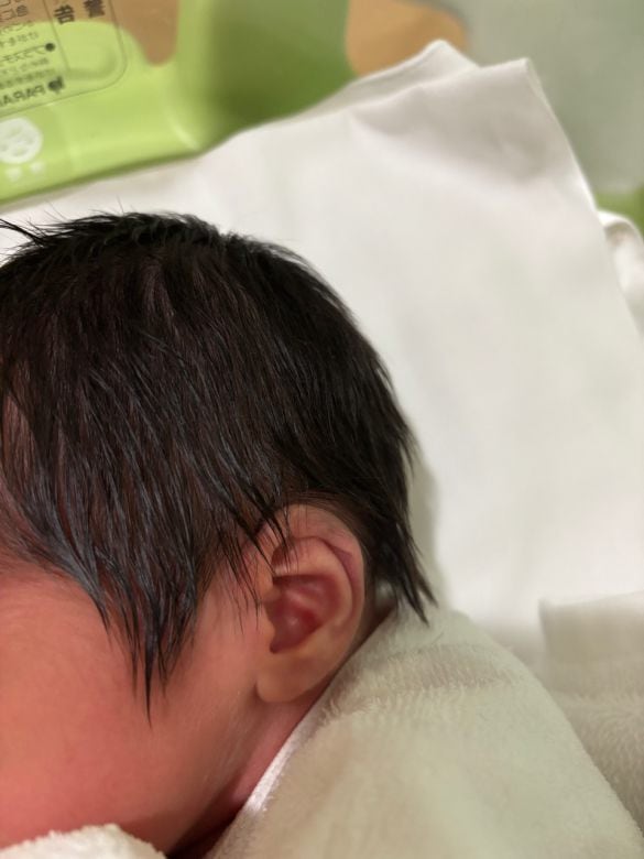  生まれたときから髪の毛フサフサな息子