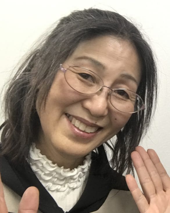  60代、カウンセラーのKさん（白髪を染める前）