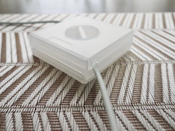 ケーブルを収納している画像