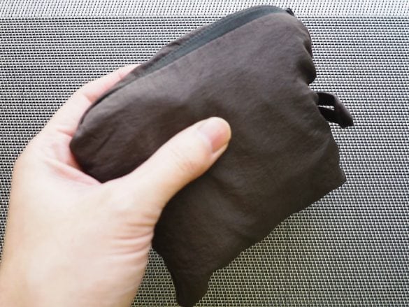 ダイソー　『Standard Products(スタンダードプロダクツ)』の折りたたみリュック