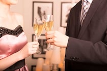 同窓会で、高校時代にフッた男性から伝えられた“一言”に驚愕！もう地元に帰りたくない…／びっくり体験人気記事