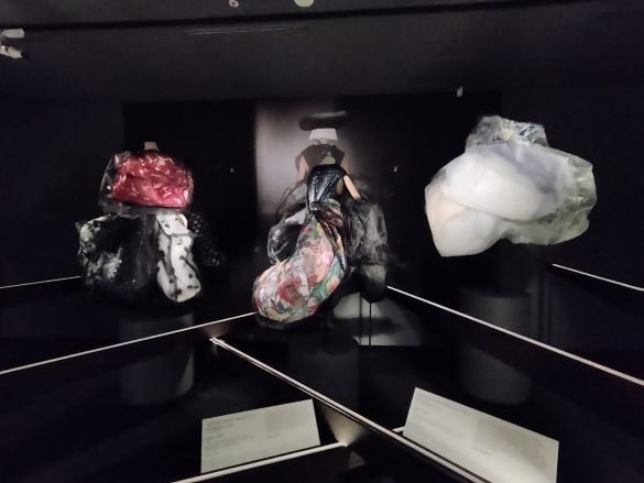  川久保玲さんデザインのドレス