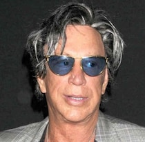 元祖「世界一セクシーな男」でおなじみの米俳優、家賃滞納で大ピンチ。「屈辱的」と救いの手を拒否も新たな試練が