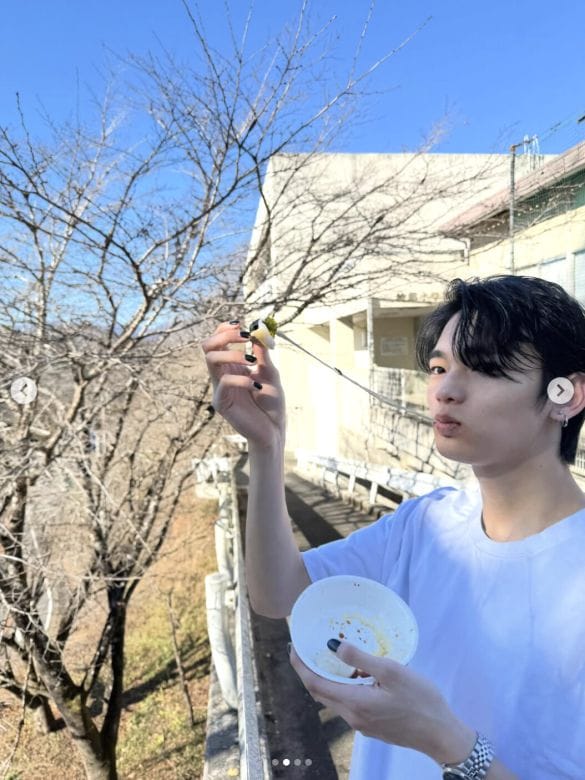 「母親は超有名スーパーモデル」195cm長身・20歳モデルが全方位カッコいい…「もはや神々の世界」