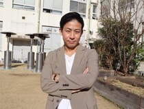 「コンビ時代より収入は…」芸歴25年で“ピン芸人”になった元チーモンチョーチュウ・きくちこうすけ。R-1参戦の野望と独学で掴んだ“意外な新境地”