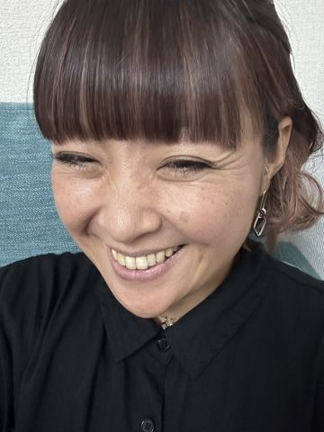 笑顔で話す中武佳奈子さん