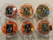 430円でこの旨さ!?激安スーパー「ロピア」の本格キムチがコスパ最強だった！コリコリ食感の「メンマ」やネバネバ「山芋」に衝撃