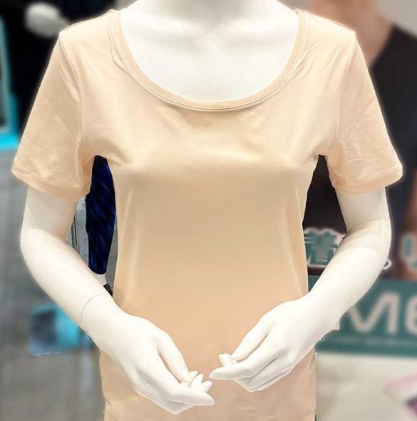  メディヒールレディースインナー　半袖Uネック　990円