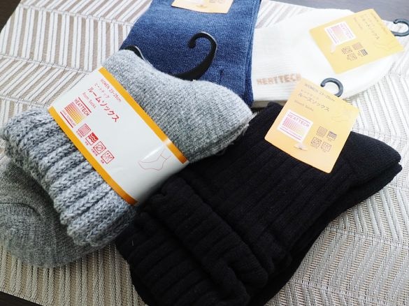 ユニクロ　ヒートテックソックス