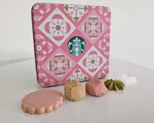  左から、花びらクッキー、キューブクッキー・キャラメル、キューブクッキー・いちご桜、絞りクッキー・抹茶、こんぺいとう