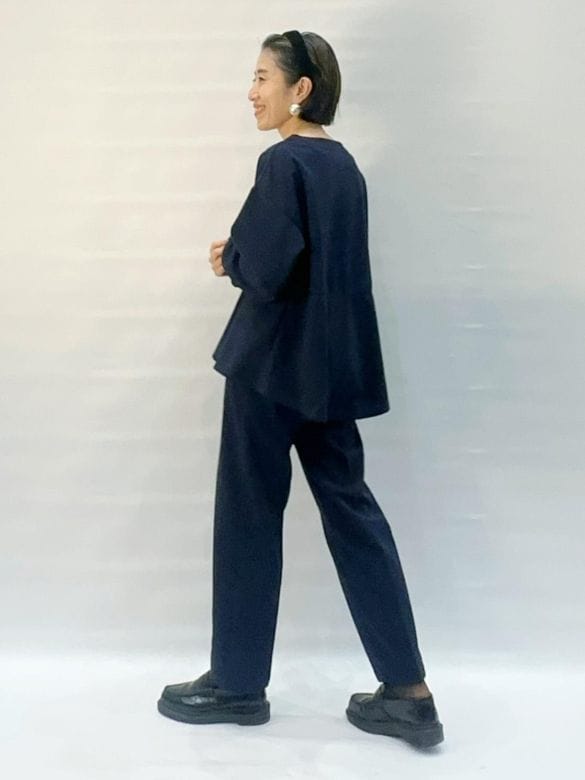  ペプラムプルオーバー（1280円税込）タックパンツ（1780円税込）