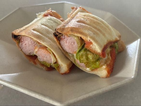 レンジなのに“外カリッ中トロ”!? 3COINSで即完売した「伝説の名品」が待望の再販。ほったらかしで“極上の朝食”ができる商品が凄すぎた