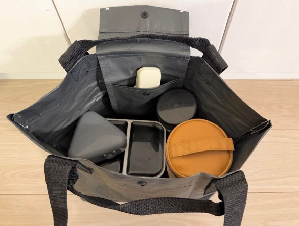ローソンでしか買えない“無印良品550円たためるバッグ”が使い勝手良 ローソンでしか買えない“無印良品550円たためるバッグ”が使い勝手良