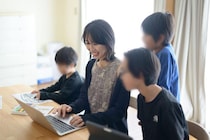 「AIってなんで電気を使うの？」子どもの素朴な疑問にどう答える？AIを使い倒す3児ママの“納得の回答”