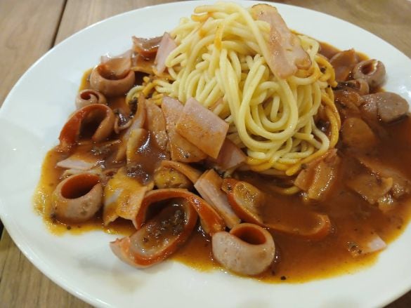 元BE:FIRST・三山凌輝プロデュース店の“看板メニュー“を実食。2店舗目オープン発表も行く末は?