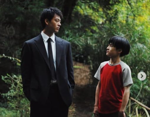 「ぶっ飛び設定でも圧巻!」冬ドラマで輝いた俳優ベスト5。大バズり作から一転、32歳が見せた“闇”の顔