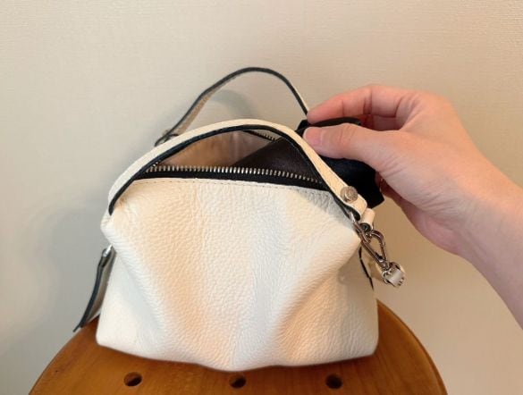 3COINS　フォーマルサブバッグ