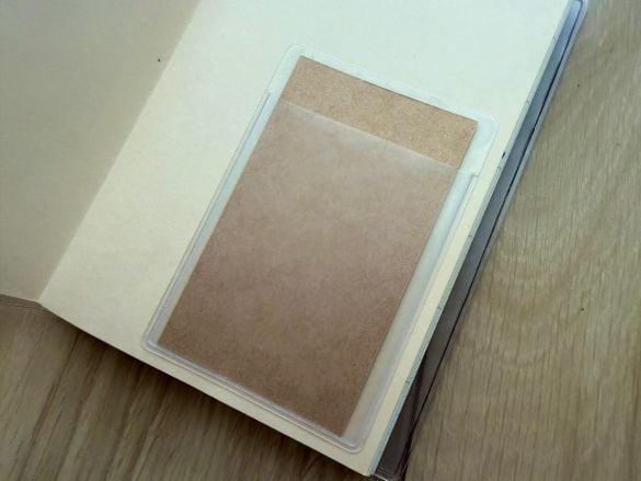 上から差し込むタイプのポケットシール