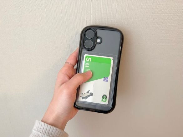 手帳やスマホ「ここにポケットがあれば…」を秒で解決！ 無印の“ポケットシール”多用途すぎてリピ買い必至｜無印良品週間に買いたいもの