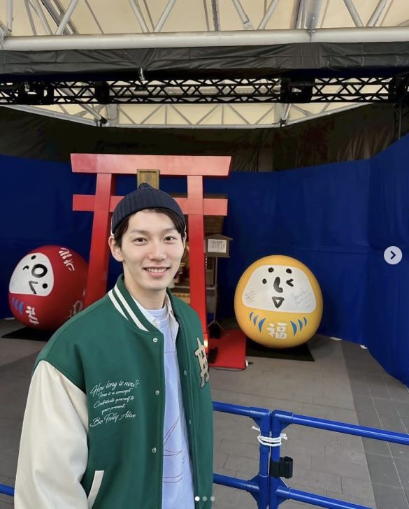 「超絶イケメン！」「似てる？」26歳俳優の父親の”まさかの職業”。日曜劇場にも出演