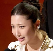 アカデミー賞歌曲賞スピーチが2分足らずで強制終了 K-POP初の快挙の最中に「ステージから追い出された」と世界中で批判殺到