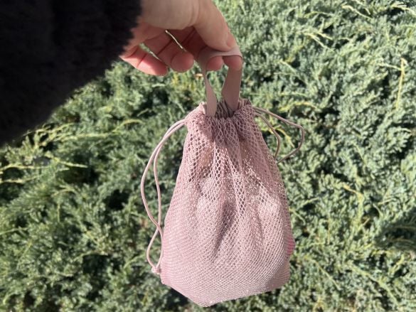 持ち運び便利な巾着