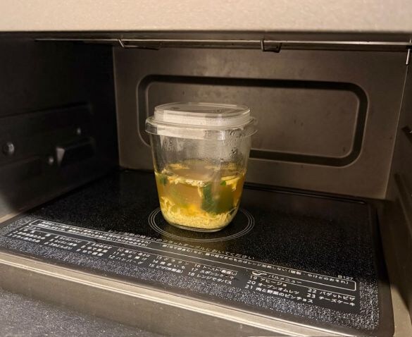 蓋をしたままレンジで使える 耐熱ガラス容器