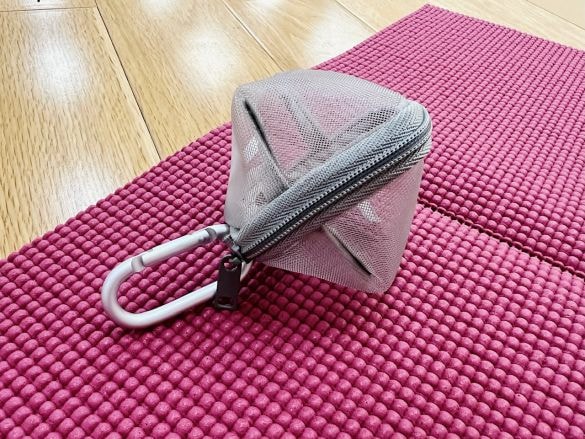 ナイロンメッシュ　コンパクトポーチ