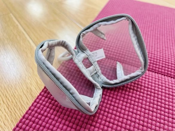 ナイロンメッシュ　コンパクトポーチ