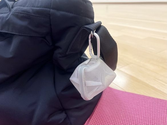 ナイロンメッシュ　コンパクトポーチ